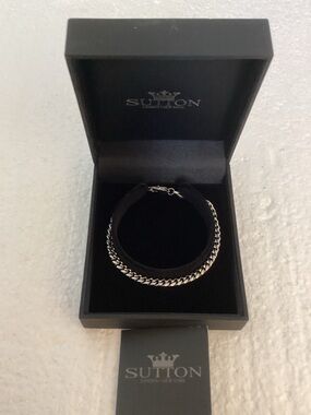 Rhona Sutton Silver Stainless Steel Curb Chain Bracelet
